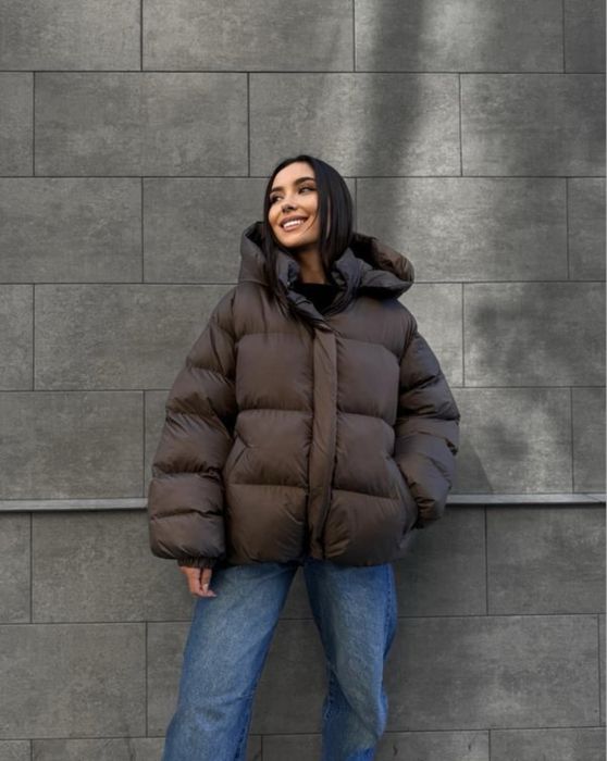 Жіночий шоколадний пуховик