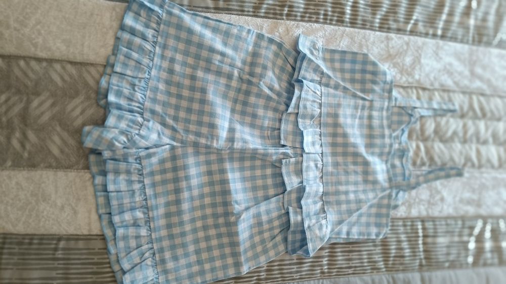 Roupa menina em bom estado