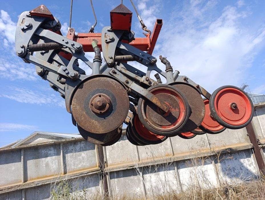 Сівалка KUHN Huarb захват 6 метрів під трактор 190-220к.с.