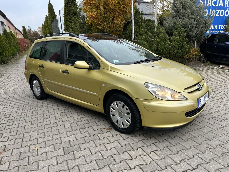 1.6 Benzyna 109KM AUTOMAT Kombi 7-osobowy Zarejestrowany