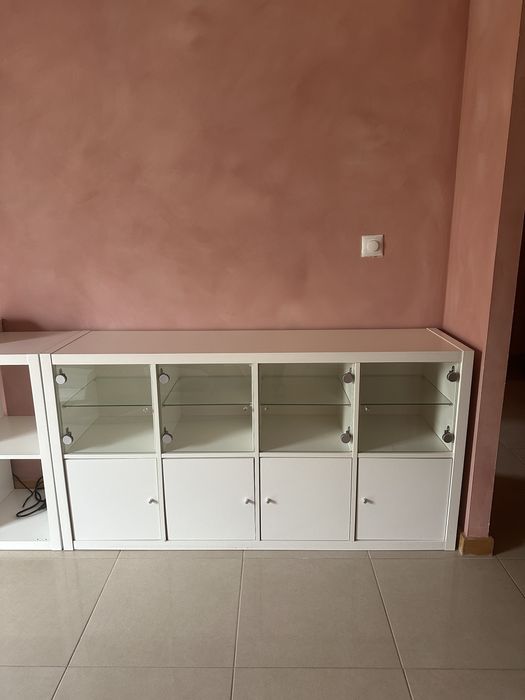 Móvel Kallax Ikea com portas