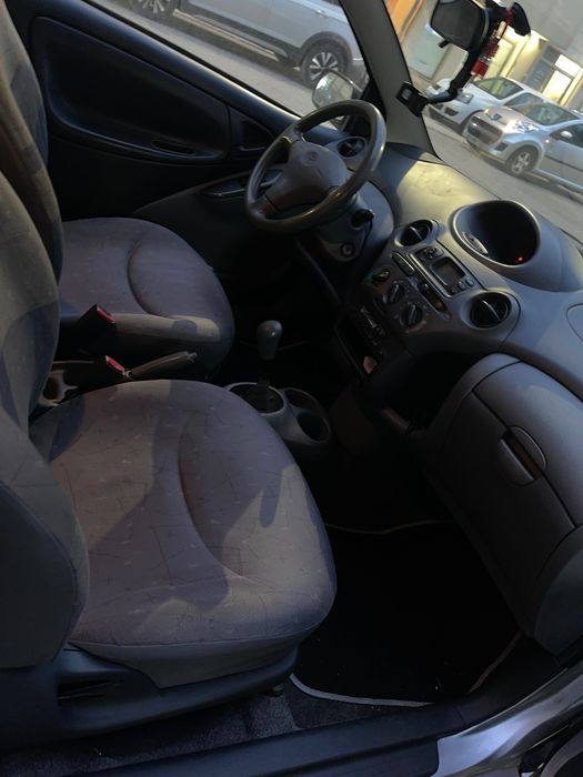 Toyota Yaris 2000