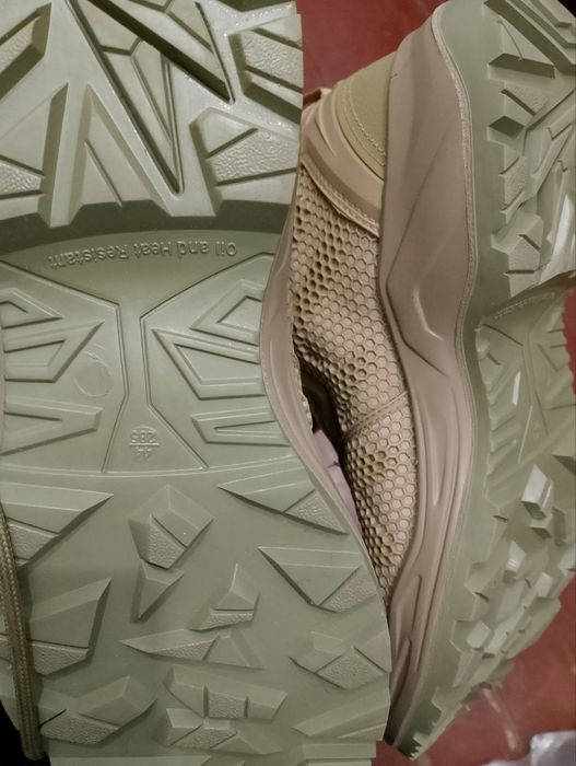 Продам новые берцы