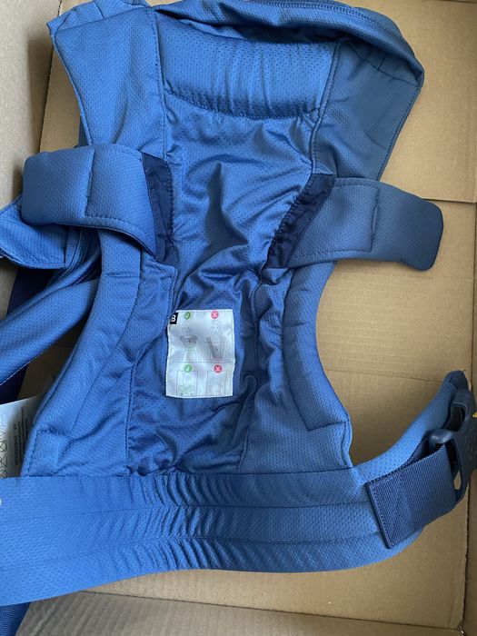 Ergobaby embrace