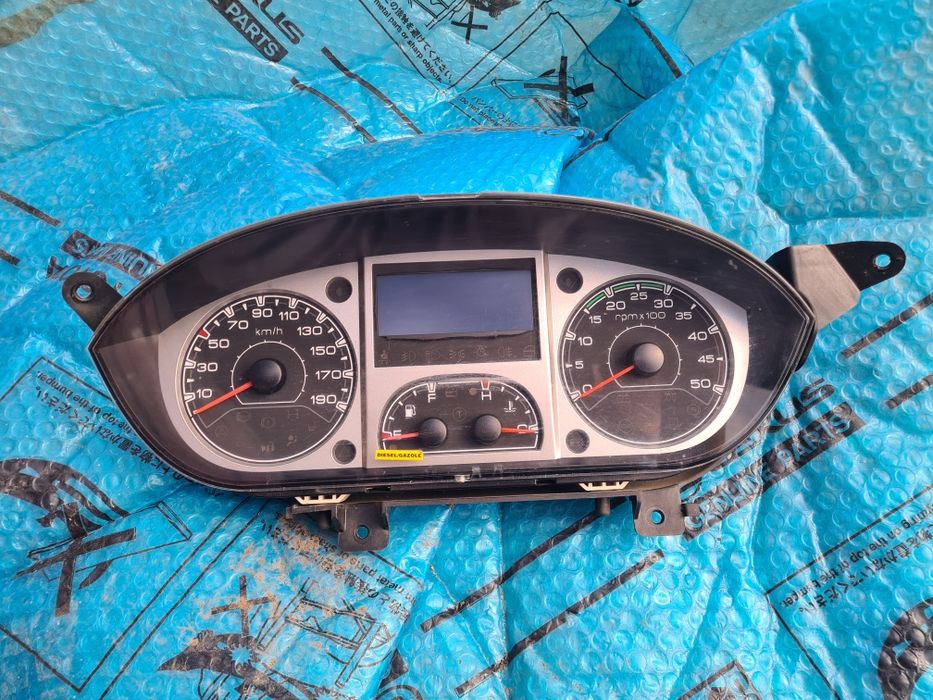 Iveco Daily 10-12 Licznik Zegary