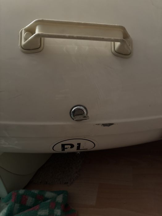 Duży box dachowy