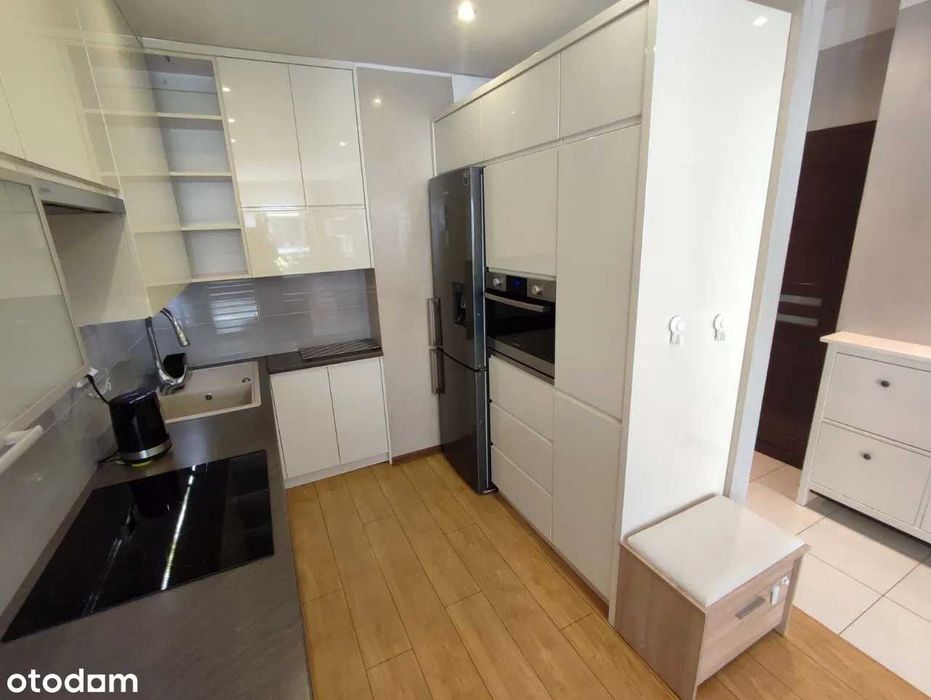 Nowoczesne, jasne mieszkanie do wynajęcia na spokojnym osiedlu.