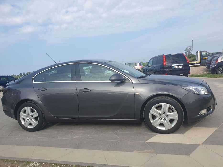 * * OPEL INSIGNIA A * * 2.0CDTi 130KM * * Bardzo Ładny Stan * * Zobacz Koniecznie * *