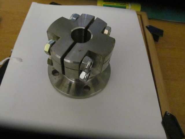 Sprzęgło sztywne,złacze wału z przekładnią