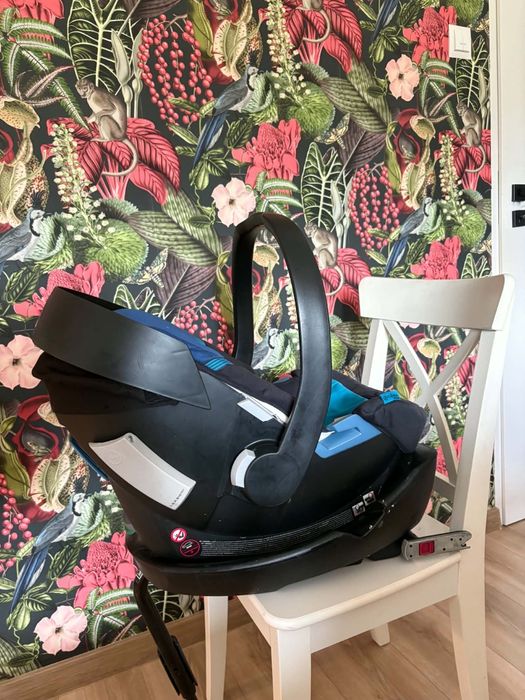 Fotelik samochodowy Cybex Anton 4 z bazą Isofix