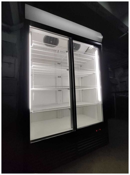 Холодильна шафа вітрина UBC Large 950 чорний, стан ідеал. Гарантія.