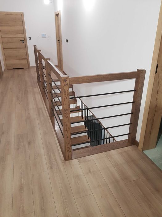Schody drewniane , balustrady , trepy dębowe , dąb