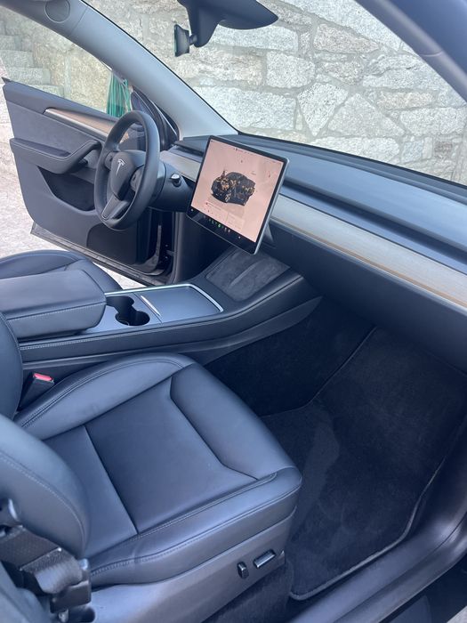 Tesla Model Y — fotografia 7