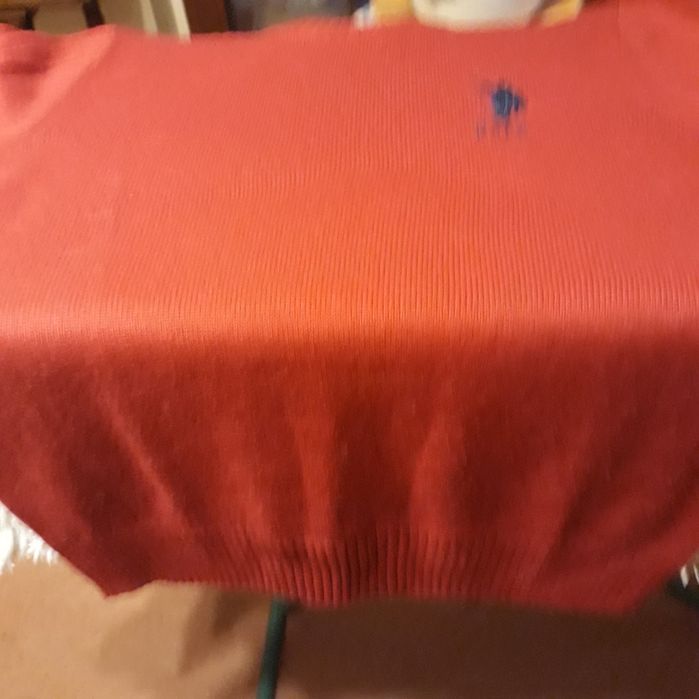 Prawie nowy swetr
