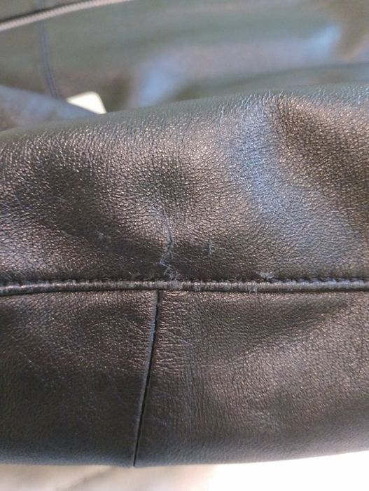 Kurtka skórzana Monnari 40 
Zapięcie na su