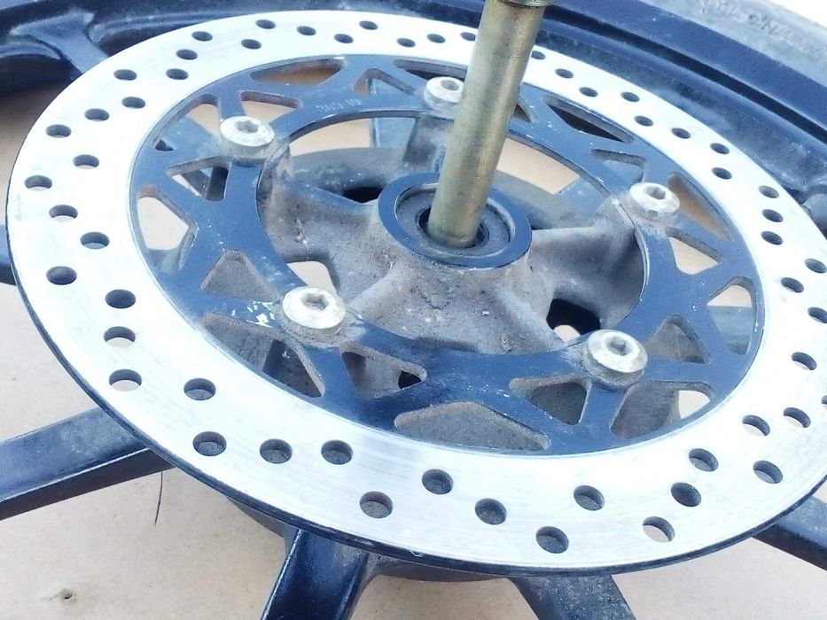 Yamaha YBR 125 koło felga przód