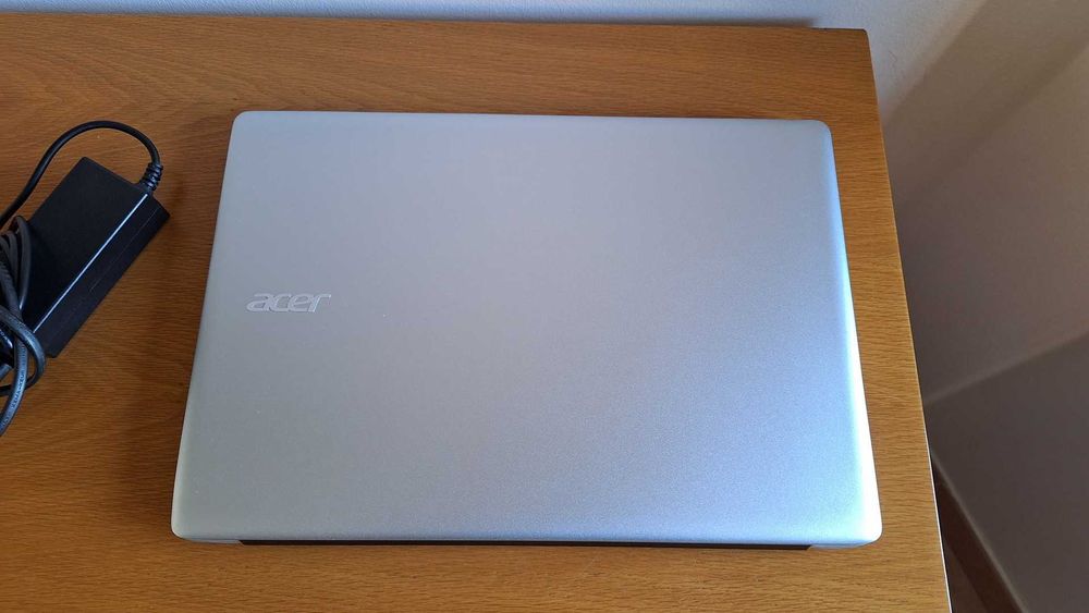 Acer Swift3 Core i3 6100U 2.3GHz- 8GB Ram- SSD 256GB64730082171521123