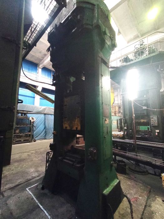 Prasa śrubowa Stankoimport F1734 A – 250 ton