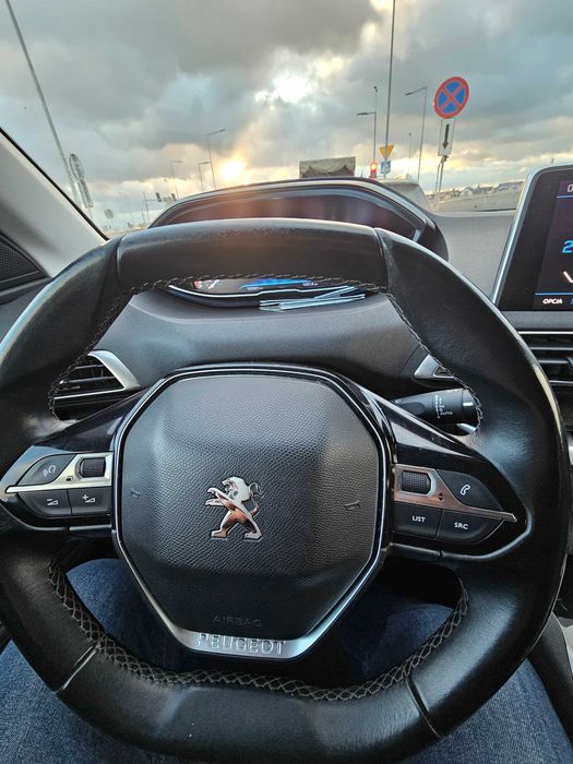 Sprzedam Peugeot 3008. 2019r