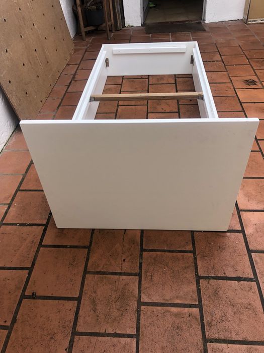 Cama solteiro madeira lacada