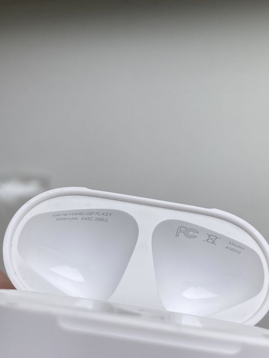 Футляр AirPods 2 кейс бокс