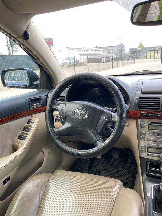 Toyota avensis t25