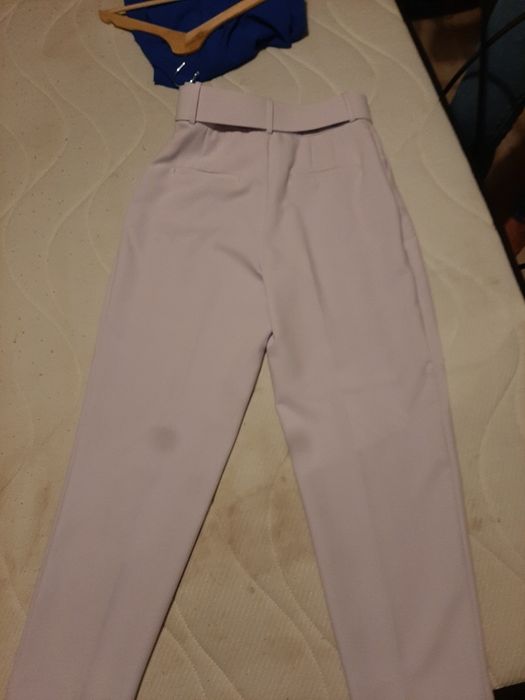 Vendo várias peças de roupa