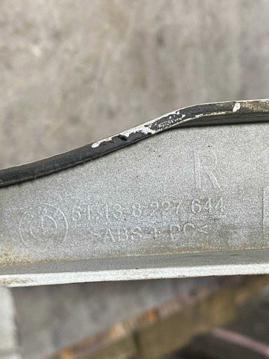 Накладка планка вія під передні фари з отвором під омивач BMW E46