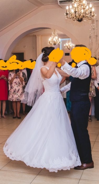 Piekna Suknia ślubna