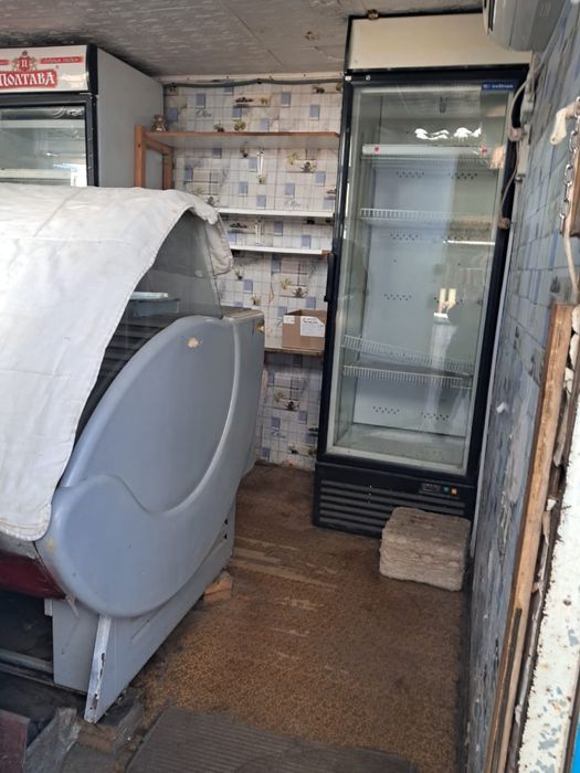 Продам торговую витрину