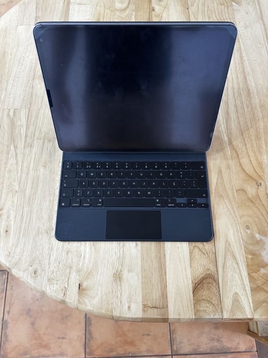 Ipad  Pro 12.9” 6th geração (256gb) + capa + teclado magic keyboard + apple pencil