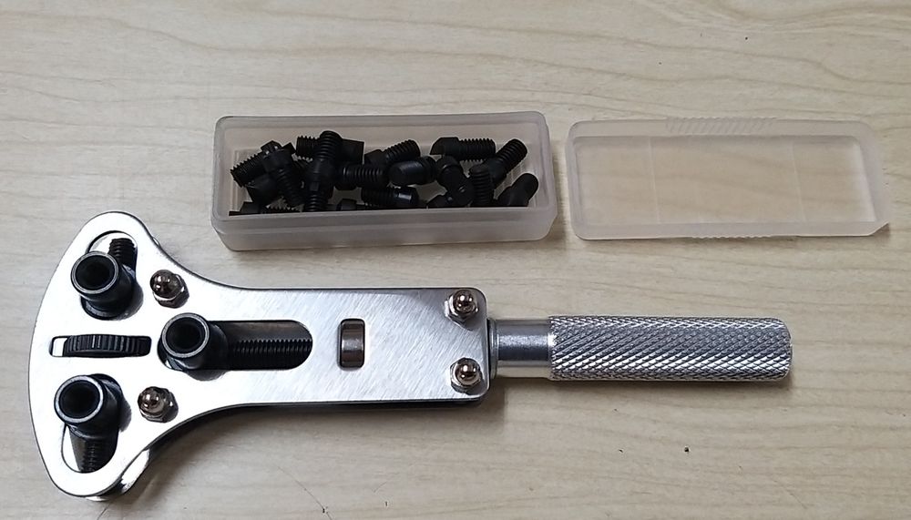 Ferramenta para abrir Relógios.