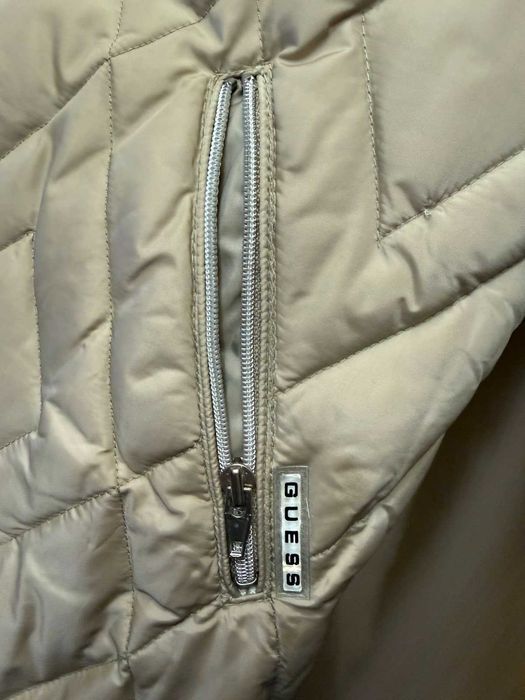 Пухове пальто Guess, розмір M