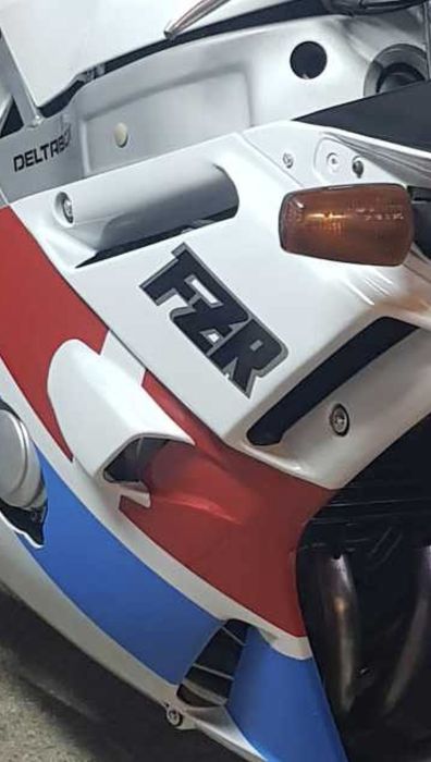 Yamaha Genesis FZR