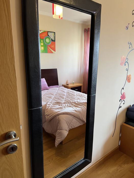 Quarto usado todo em madeira