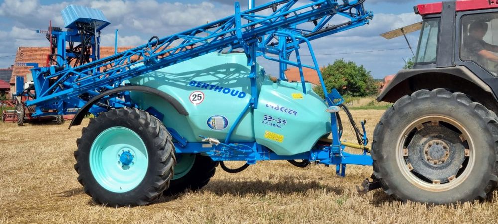 sprzedam opryskiwacz berthoud tracker 32-34   21m