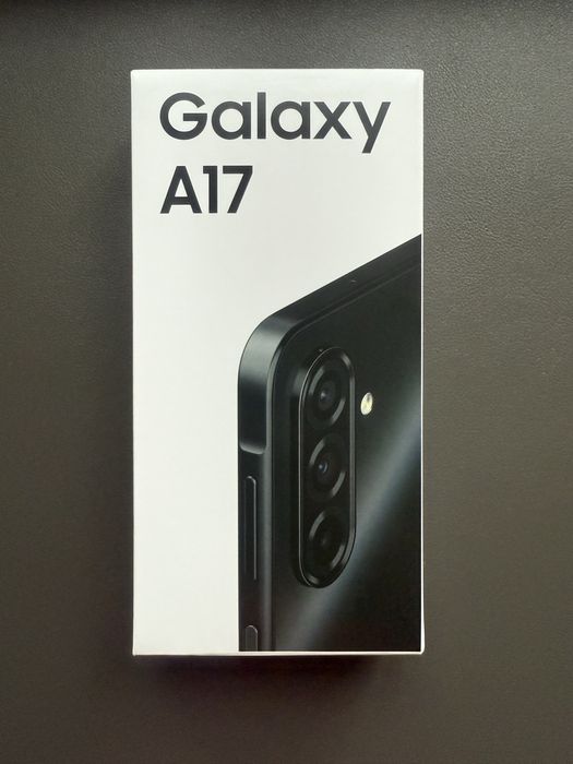 Смартфон Samsung Galaxy A17