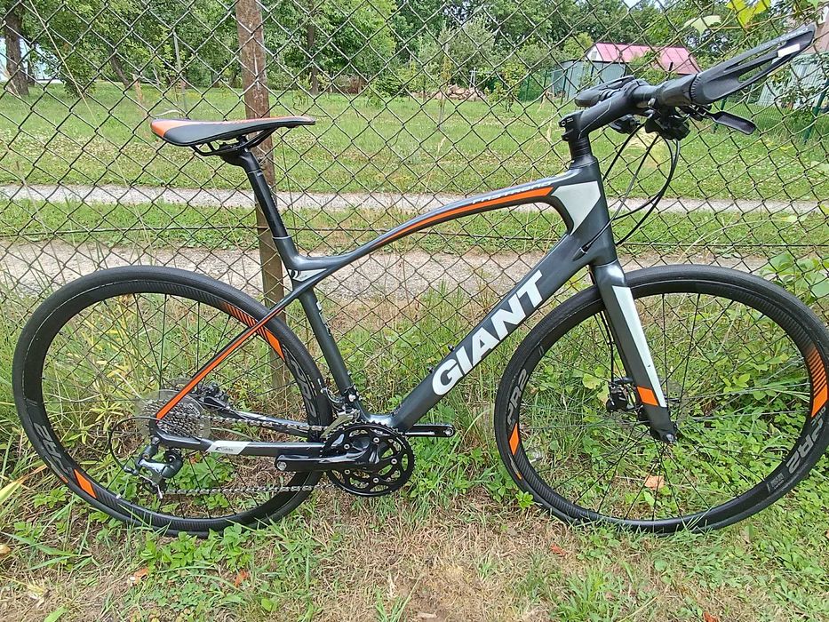 Rower Giant Fastroad CoMax rozmiar ML Karbon