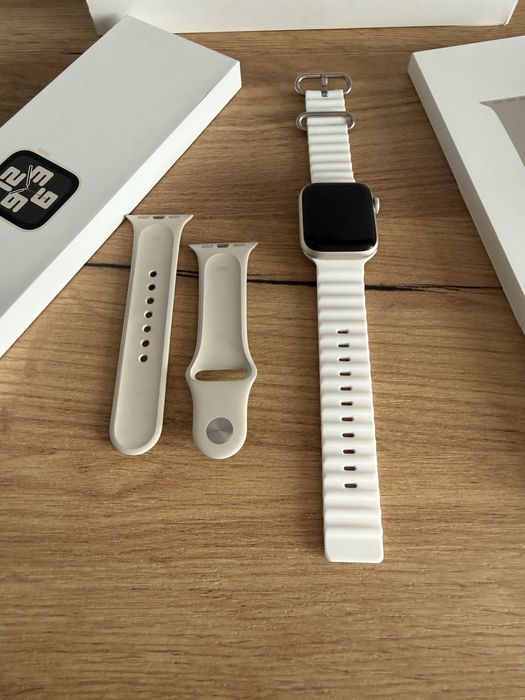 Apple Watch SE 2 40 mm Starlight