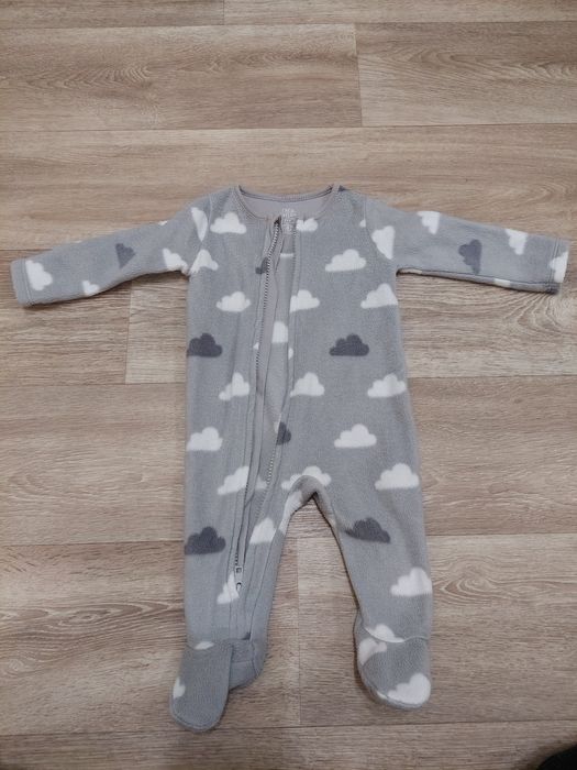 Набір речей на дівчинку 3-6 міс. ( див. фото)