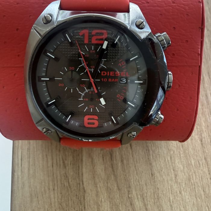 Diesel zegarek męski Overflow Chronograph czerwony