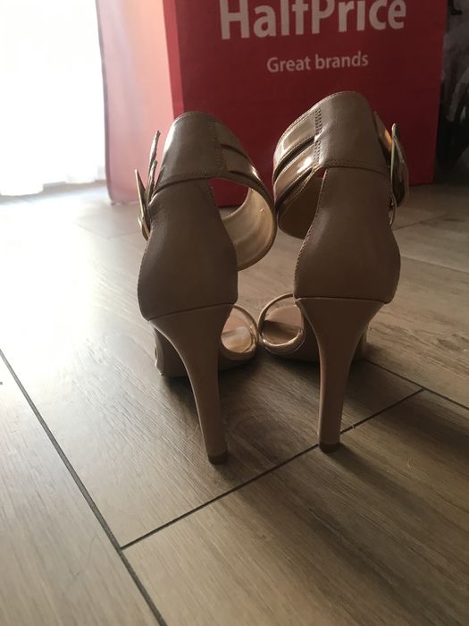 Samdaly Nude NINE WEST  38 rozm.Nowe