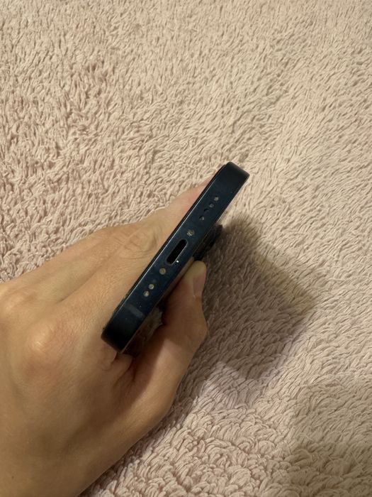 Iphone 13 mini stan barzo dobry