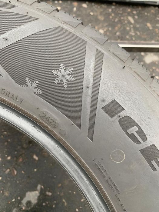 Шини 235/65 R17 пара Sailun , зима 6,5мм