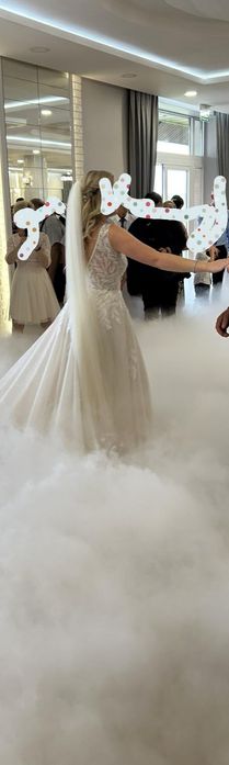 Suknia ślubna kremowa brokatowa