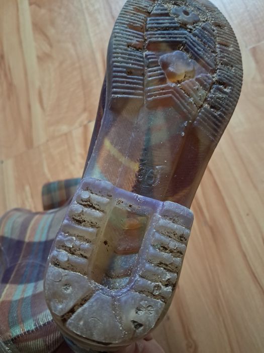 Kolorowe kalosze Benetton