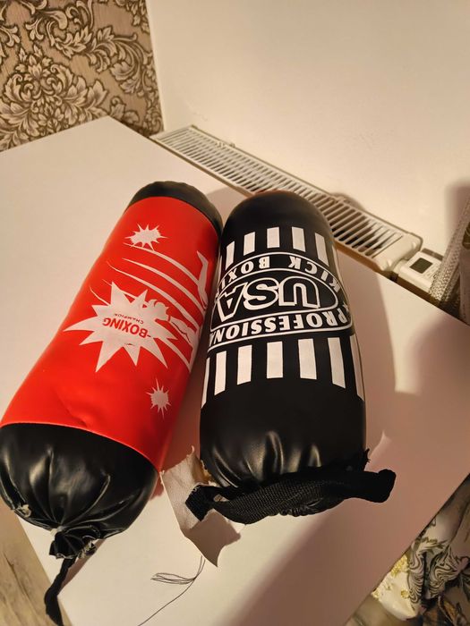 Sprzedam zabawka pistolet Nerf nowy, plus gratis 2 worki treningowe