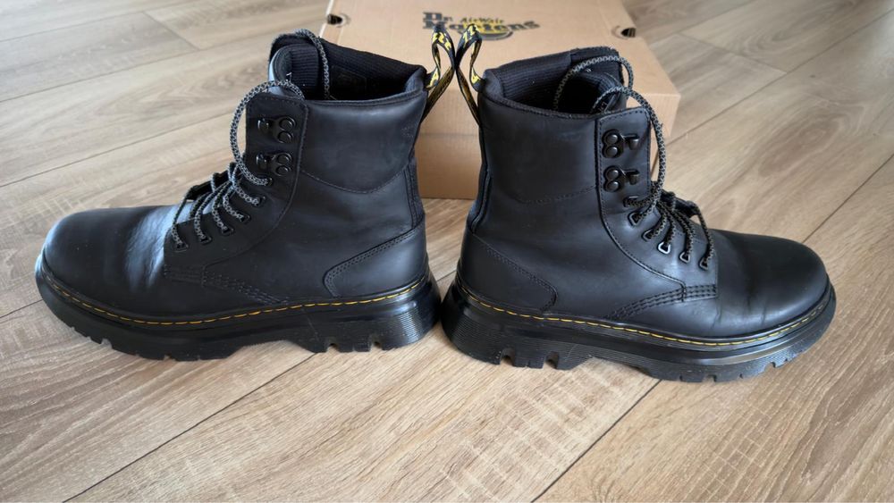 Dr. Martens Tarik black