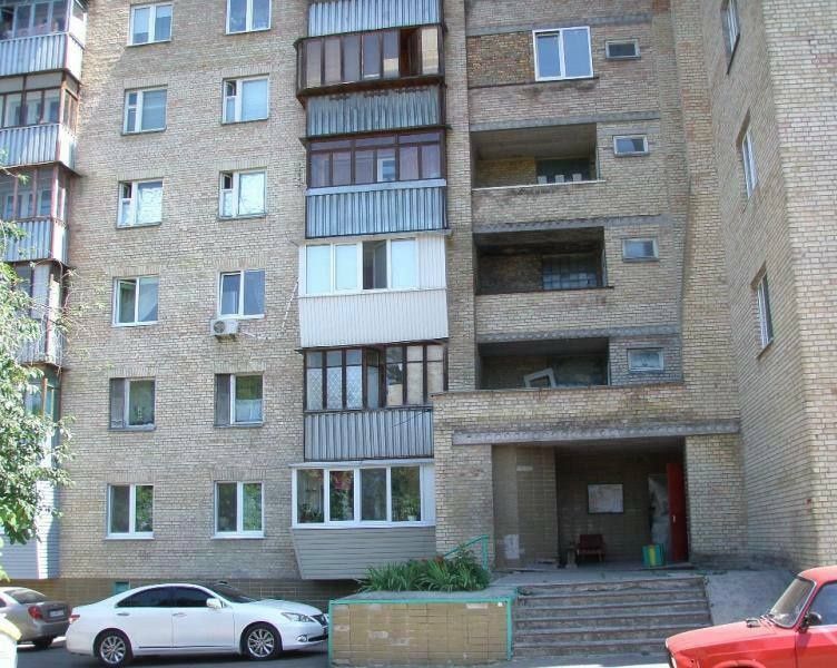 Продаю 2к квартиру в классном доме в хорошем месте