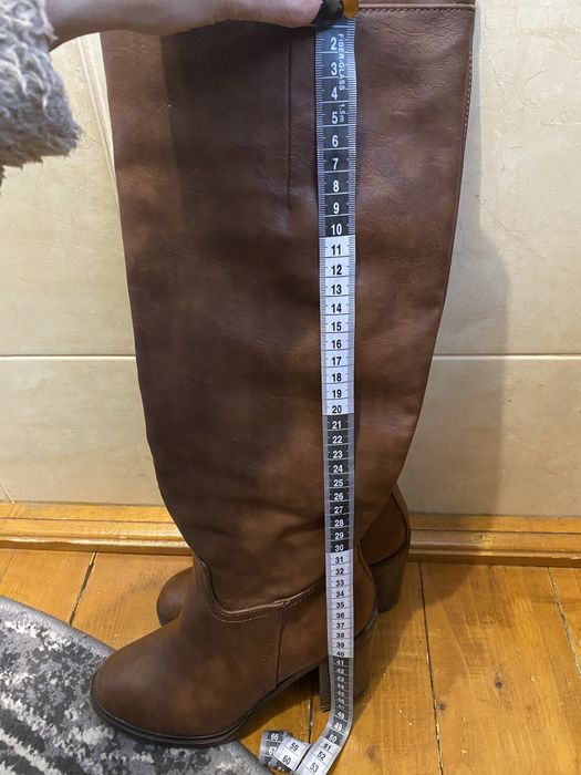 Чоботи осінні каблук